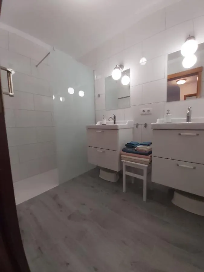 Piso, Recien Reformado, Garaje, Playa Cerca Lejlighed Radazul